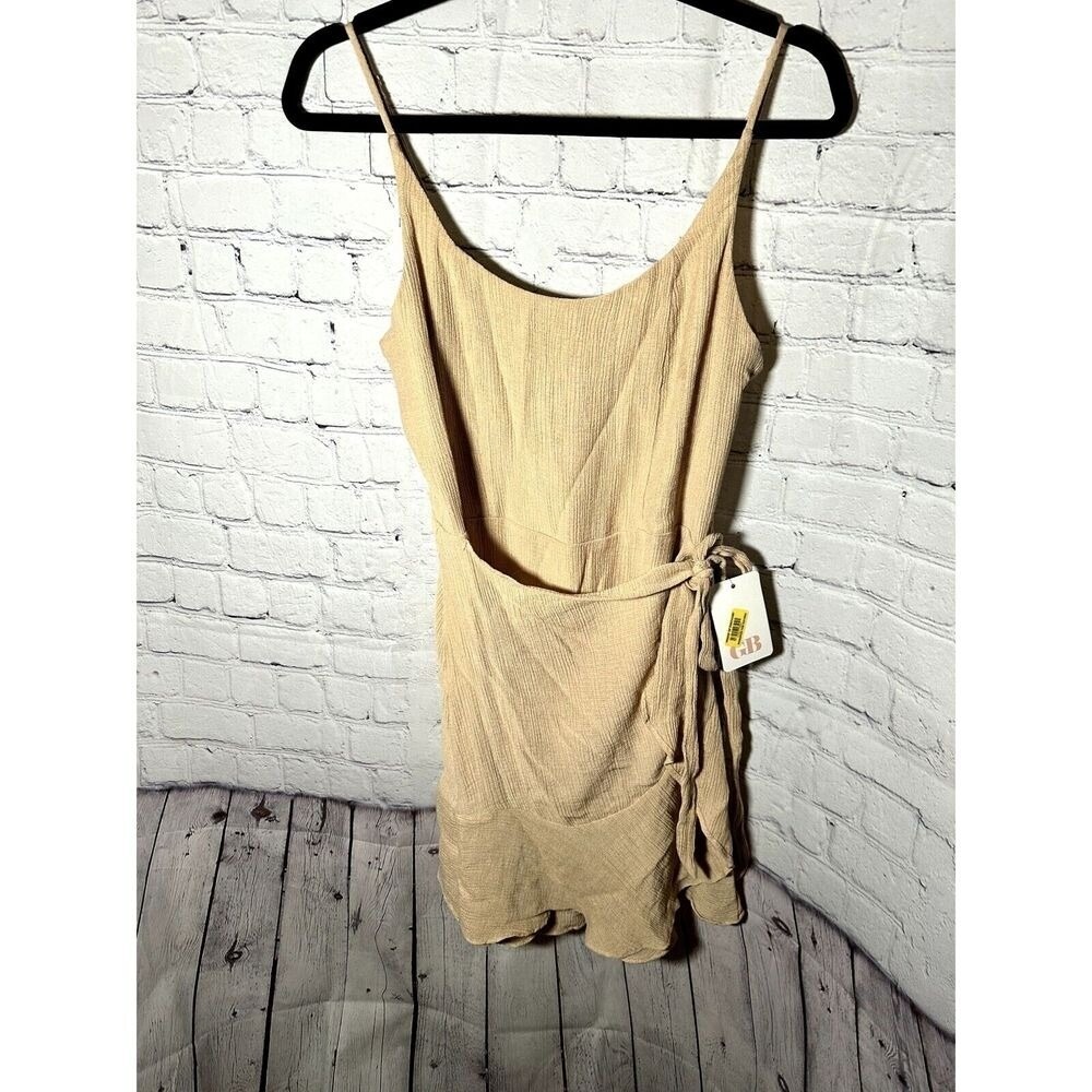 GB Gianni Bini Sand Beige Wrap Ruffle Mini Dress Large WDR111085-D NWT